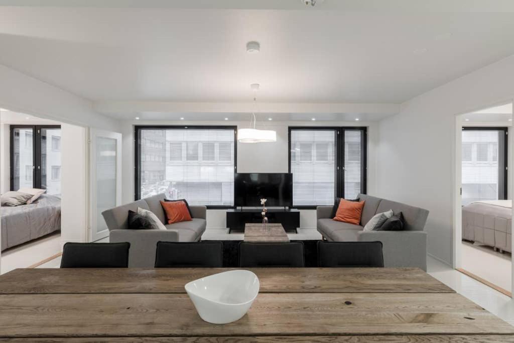 Sleek And Spacious 3 Bedroom Apartment In City Centre Хельсинки Экстерьер фото