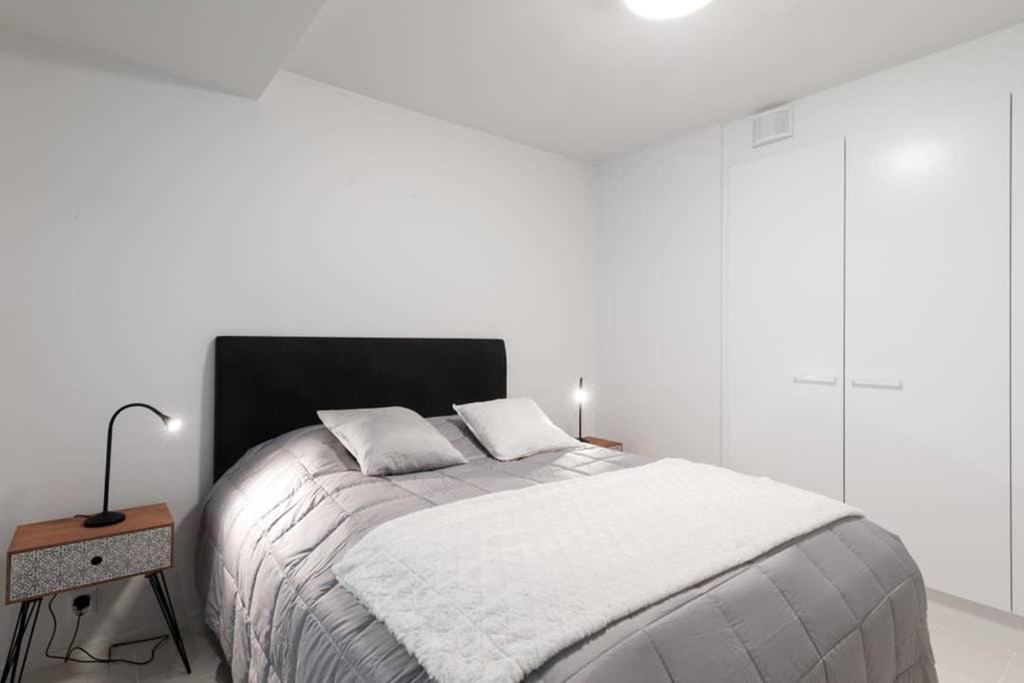 Sleek And Spacious 3 Bedroom Apartment In City Centre Хельсинки Экстерьер фото